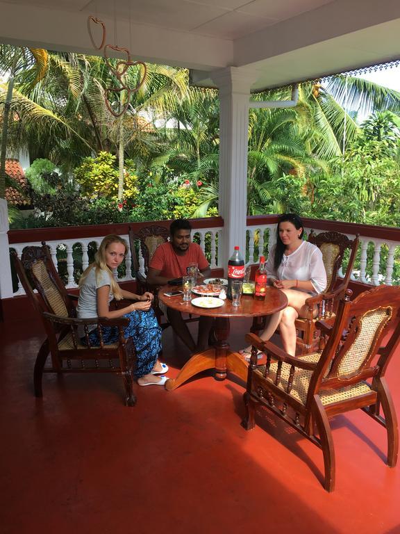 Polina Resort ヒッカドゥワ エクステリア 写真